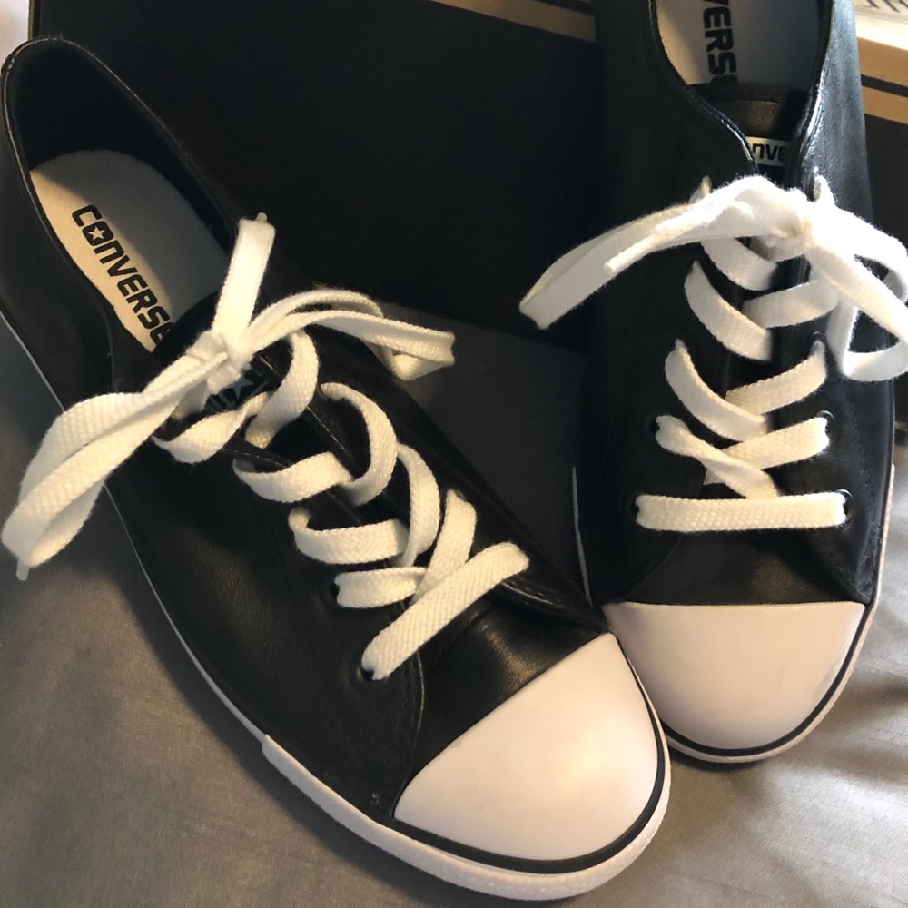 Size 9 “Dainty” Leather Converse